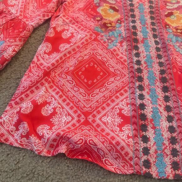 SAVANNA JANE BOHO EMBROIDERED TOP BELL SLEEVES RAYON V NECK SMALL ALL SEASONS - Picture 14 of 14
